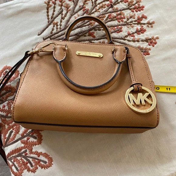 Michael Kors Mini Crossbody Bag PRISTINE - Picture 3 of 7